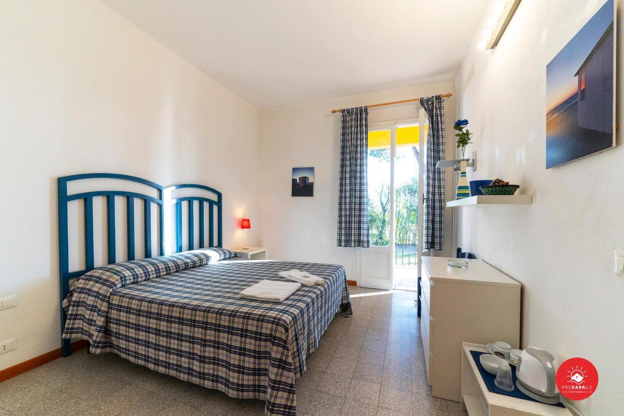 Fattoria Battilana Guest House Marina Di Carrara Bagian luar foto