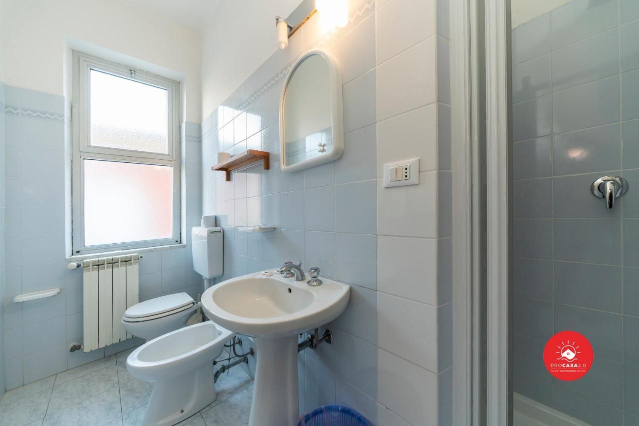 Fattoria Battilana Guest House Marina Di Carrara Bagian luar foto