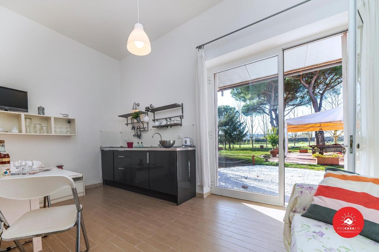 Fattoria Battilana Guest House Marina Di Carrara Bagian luar foto