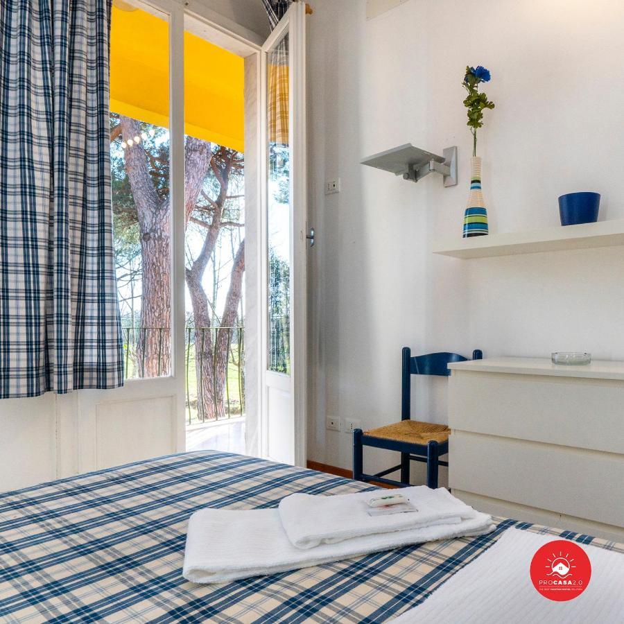 Fattoria Battilana Guest House Marina Di Carrara Bagian luar foto