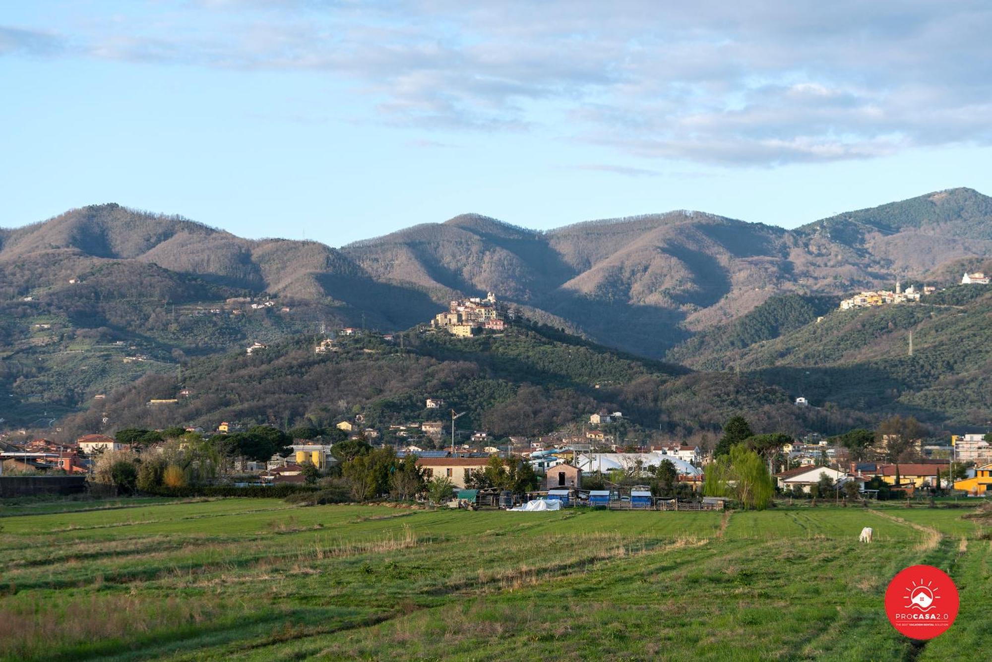 Fattoria Battilana Guest House Marina Di Carrara Bagian luar foto